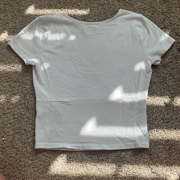 HOLLISTER shirt! - Picture 2 of 2